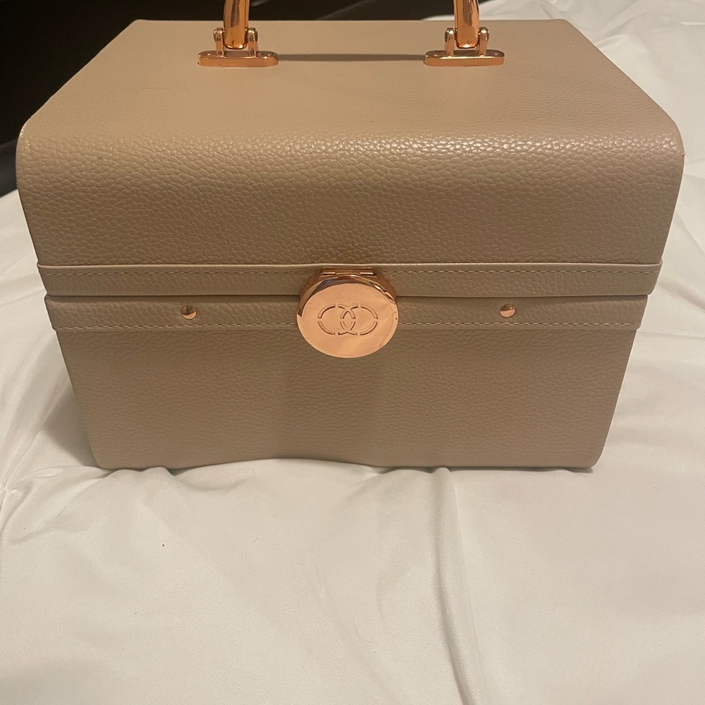 Makeup Case - image 1